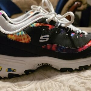 Skechers Women's Black and Tie-Dye Athletic Shoes